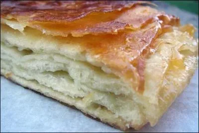 Quel gâteau breton est né dans la région de Douarnenez ?