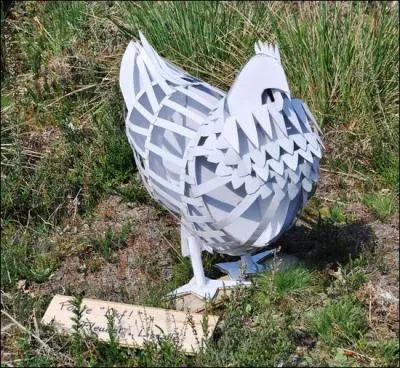 Au sens figuré, quel nom donne-t-on aux personnes qui aiment les livres ?