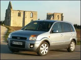 Quel est le nom de cette voiture ?