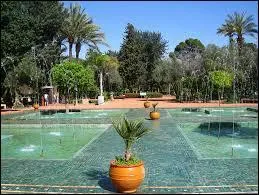 En quoi le Jardin botanique Arsat Moualy Abdessalam créé au XIIIè siècle a-t-il été transformé en 2005 ?