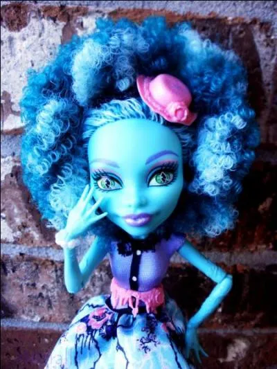 Comment s'appelle-t-elle ?