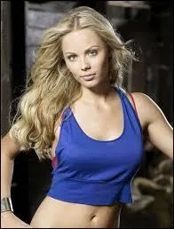 Quel(s) objet(s) appartien(nen)t à Kara ?