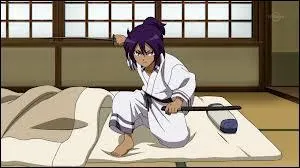 Dans quelle saison apparaît-il ?