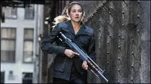 Quel personnage Tris est-elle obligée de tuer ?