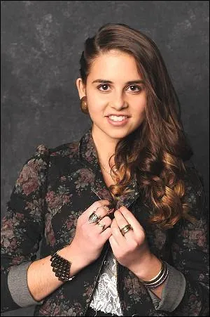 La semaine d'après elle doit chanter en acoustique une chanson de Justin Bieber, qui est :