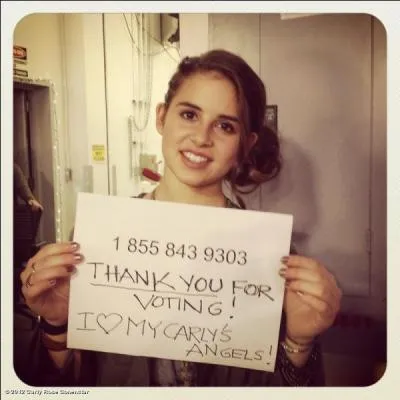 Ensuite ce sont les fans de l'émission qui doivent choisir, ils désirent qu'elle chante :