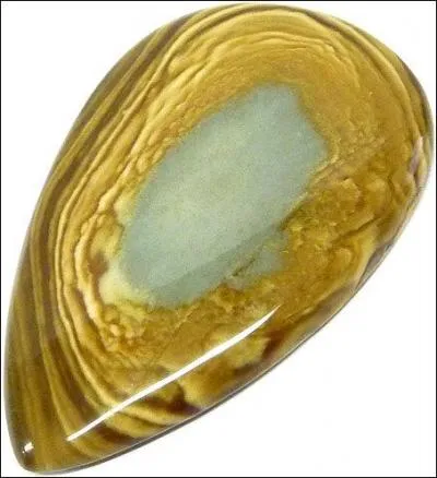 Une autre pierre peu connue, pourtant plus que présente dans toute l'île : 
(Ma photo vous aidera peut-être...ou pas)