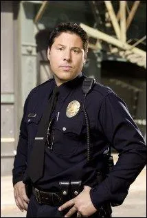 Qui est ce personnage dans la série ?