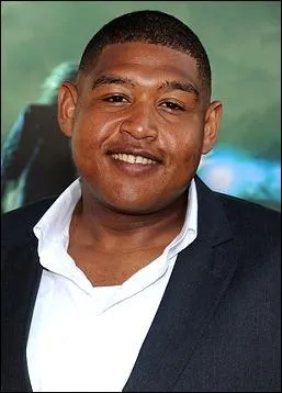 Comment s'appelle cet acteur dans la série ?