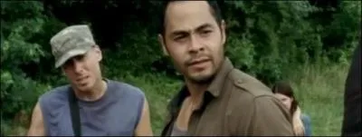 Qui sauve le gouverneur et Meghan du piège des rôdeurs ?