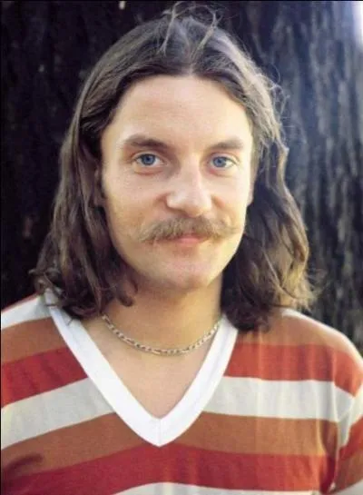 "C'est une histoire d'enfant, une histoire ordinaire. On est tout simplement, simplement...".