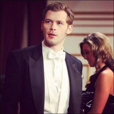 Pourquoi Klaus avait besoin d'Elena ?