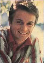 "C'est une journée idéale pour marcher dans la forêt. On trouverait plus normal d'aller se coucher seuls dans les genêts...".