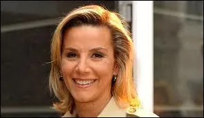 C'est une ancienne présentatrice du journal du 20 heures. Son nom est Ferrari mais comment se prénomme-t-elle ?