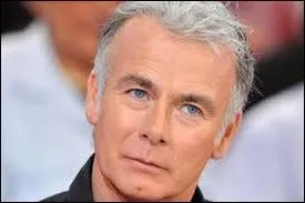 C'est un humoriste et acteur français. Son nom est Dubosc, mais son prénom est :