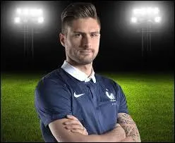 Olivier Giroud est né en 1986 et mesure 1, 92 m. Quel est son sport ?