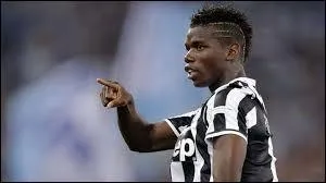 Le Français Paul Pogba est âgé de 21 ans (2014). Quel sport pratique-t-il ?