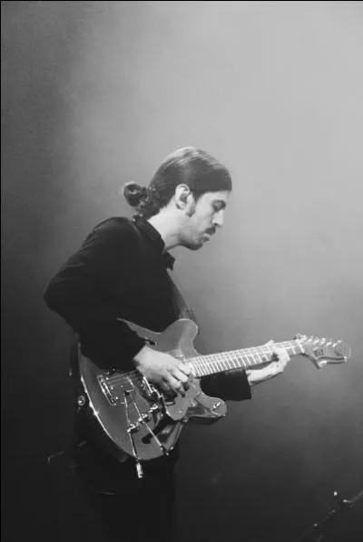 Quel est l'âge de Wayne ?