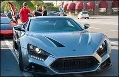 La Zenvo ST1 est une ...