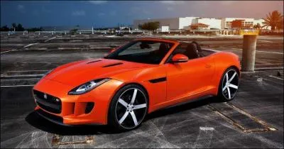 Comment se nomme cette voiture anglaise ?