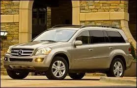 Ce gros 4X4 Mercedes est un ...