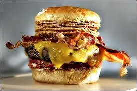 Vous avez exercé votre sens du goût des mots, si bien que vous êtes en mesure de me donner la traduction de « bâfrer », toujours en langage péjoratif.