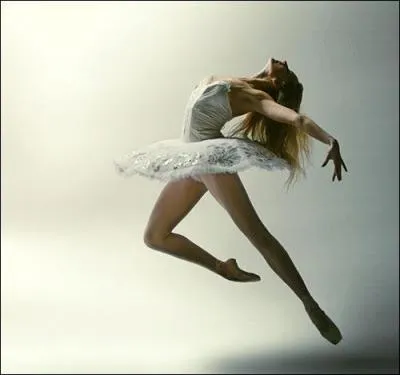 Quelle femme parmi les trois ci-dessous n'a jamais t premire danseuse toile de l'Opra de Paris ?