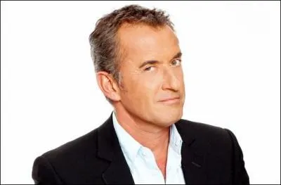 Comment se nomme ce pr�sentateur t�l� qui ne se s�parerait pour rien au monde de son chien ?