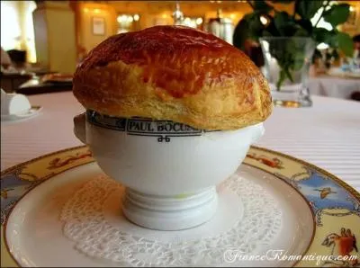 Par quel grand chef vous est proposée sa spécialité "la soupe aux truffes" ?