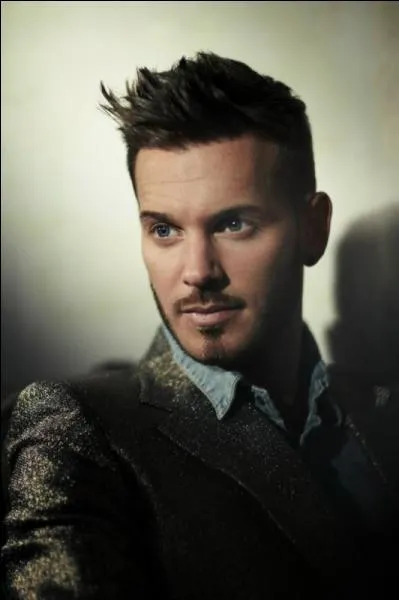 Quel était le nom de son premier groupe ?