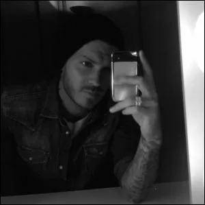 Quelle ville étrangère l'attire-t-elle ?