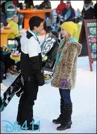 Qui est le premier petit ami de Kayla ?