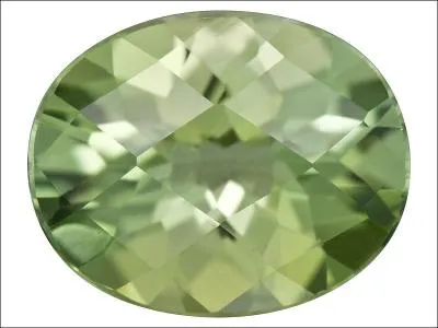 Quelle taille peuvent atteindre les cristaux d'amblygonite ?