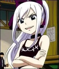 Mirajane adorait se battre contre Erza ! Et pour l'énerver, que s'amusait-elle à faire ?