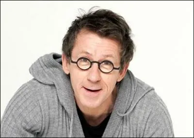 Comment se nomme le pr&eacute;sentateur de l'&eacute;mission "On est pas sorcier" ?