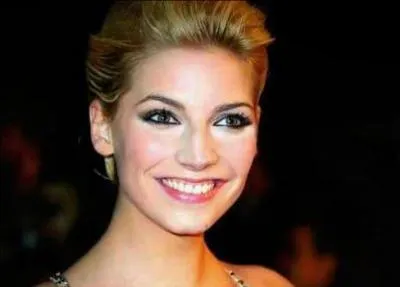 Comment s'appelle cette gagnante de "Secret Story" ?