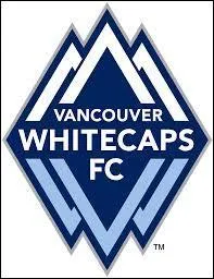 En 1979, quel joueur des Vancouver Whitecaps a bu la bire d'un spectateur avant de tirer un corner amenant un but ?