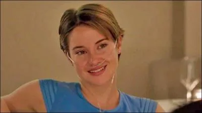 Comment s'appelle l'héroïne du roman qu'adore Hazel ?