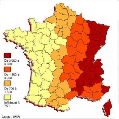 Rouge &agrave; l'est et jaune &agrave; ouest ; la France se retrouve d&eacute;coup&eacute;e en quatre tranches. Mais des tranches de quoi ?