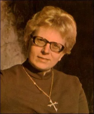 Lui, s'en allait tout simplement, routier pauvre et chantant. Qui était-il ?