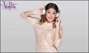Quel est le surnom de Violetta ?