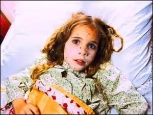 Comment s'appelle la sœur de Sébastien, présente sur l'image ?