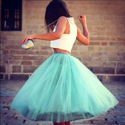 Comment s'appelle la mère de Violetta ?