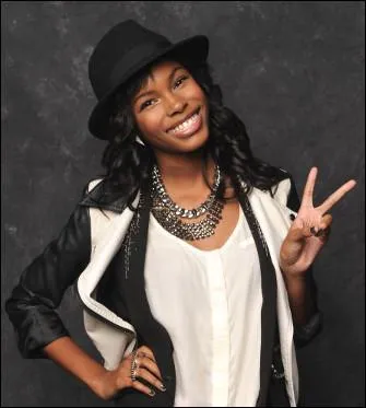 Avec qui s'est-elle li&eacute;e d'amiti&eacute; gr&acirc;ce &agrave; cette comp&eacute;tition ?