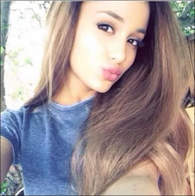 Quel(le) rappeur(euse) a fait un enregistrement avec Ariana Grande ?