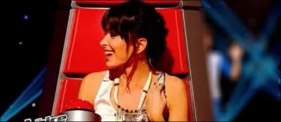 Comment s'appelle ce coach ?