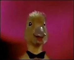 Dans "Les Aventures de Saturnin", qui est l'ennemi de Saturnin ?