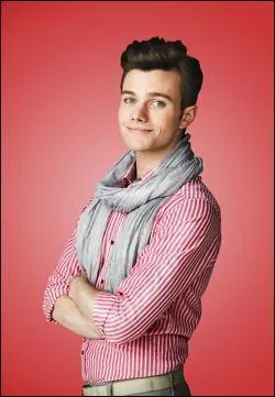 Qui interprète le rôle de Kurt Hummel ?