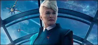 Quelle actrice joue le rôle de Nova Prime ?