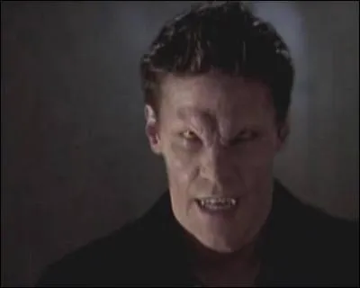 [Pleine lune] Comment s'appelle la fille qu'Angel a tuée ?